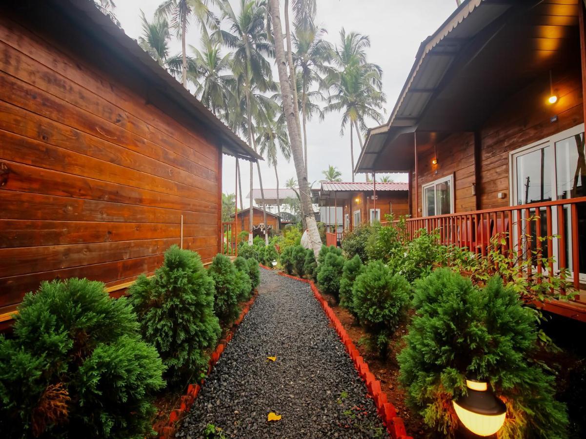 Mariners Bay Beach Resort Arambol Buitenkant foto
